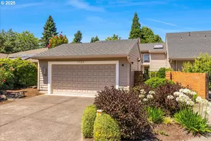 7725 SW Arbor Lake Ct, Wilsonville, OR 97070 - Photo 2