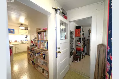 860 8th Ter, Coos Bay, OR 97420 - Photo 10