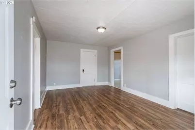 990 SW Tichenor St, Clatskanie, OR 97016 - Photo 4