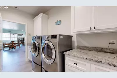 7186 Vista Ridge Dr, Brookings, OR 97415 - Photo 16