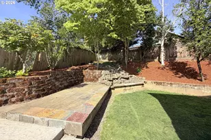 151 SE Condor Dr, Gresham, OR 97080 - Photo 32