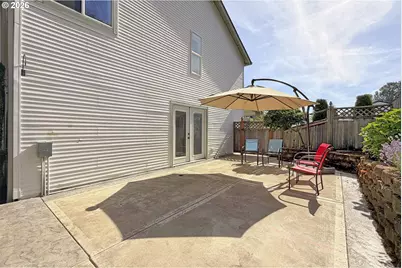 151 SE Condor Dr, Gresham, OR 97080 - Photo 2