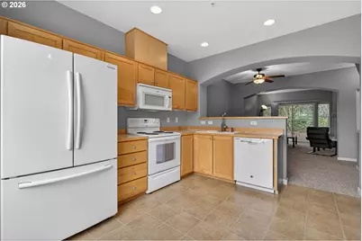 15430 SW Sparrow Loop #102, Beaverton, OR 97007 - Photo 8