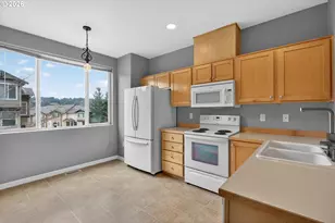 15430 SW Sparrow Loop, Beaverton, OR 97007 - Photo 6