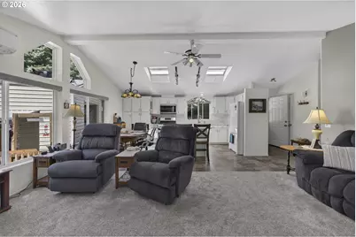 12290 Highway 126, Mapleton, OR 97453 - Photo 10