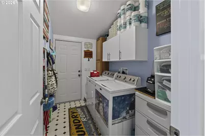 12290 Highway 126, Mapleton, OR 97453 - Photo 14