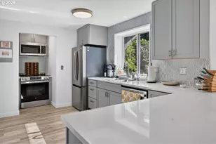 207 W 52nd Ave, Eugene, OR 97405 - Photo 8