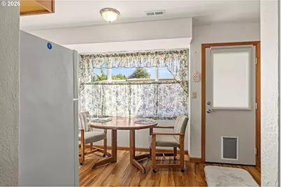 1050 N Myrtle St, Coquille, OR 97423 - Photo 14
