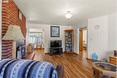 1050 N Myrtle St, Coquille, OR 97423 - Photo 6