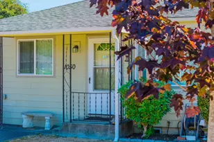 1050 N Myrtle St, Coquille, OR 97423 - Photo 4