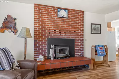 1050 N Myrtle St, Coquille, OR 97423 - Photo 8