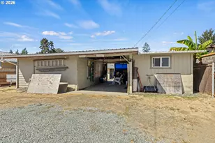 1050 N Myrtle St, Coquille, OR 97423 - Photo 34
