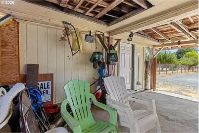 1050 N Myrtle St, Coquille, OR 97423 - Photo 30