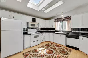 1111 SE 3rd Ave, Canby, OR 97013 - Photo 10