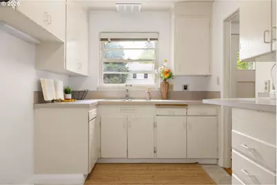 6815 NE Broadway, Portland, OR 97213 - Photo 14
