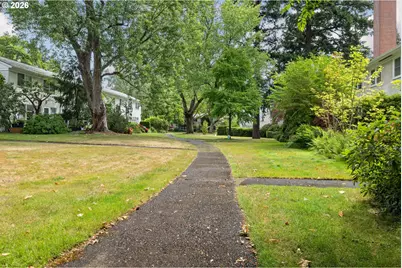 6815 NE Broadway, Portland, OR 97213 - Photo 28