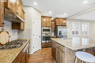 3815 SE Willamette Ave, Hillsboro, OR 97123 - Photo 4