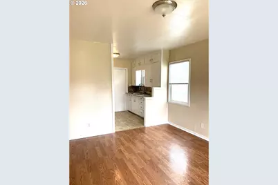 1423 S 7th Ave, Kelso, WA 98626 - Photo 6