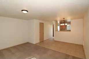 1552 E 3rd St, Newberg, OR 97132 - Photo 4