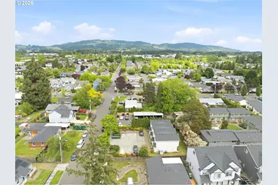 1552 E 3rd St, Newberg, OR 97132 - Photo 16