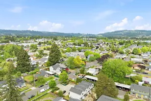 1552 E 3rd St, Newberg, OR 97132 - Photo 22