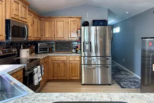 31 Manor Loop, Roseburg, OR 97471 - Photo 6