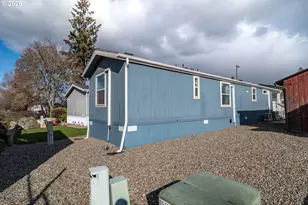 31 Manor Loop, Roseburg, OR 97471 - Photo 16
