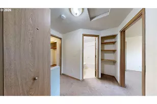 57 SW 206th Ave, Beaverton, OR 97006 - Photo 32