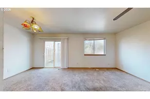 57 SW 206th Ave, Beaverton, OR 97006 - Photo 6