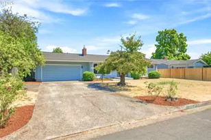 987 Baxter St, Eugene, OR 97402 - Photo 2