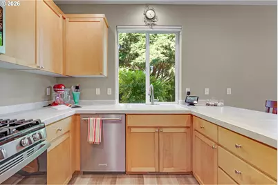 9207 SW Platinum Pl, Beaverton, OR 97007 - Photo 14