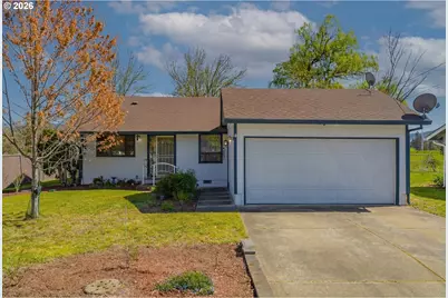 1375 NW Keasey St, Roseburg, OR 97471 - Photo 2