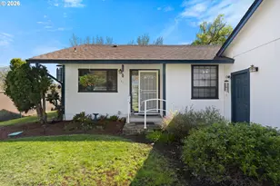 1375 NW Keasey St, Roseburg, OR 97471 - Photo 4