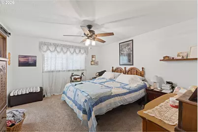 1375 NW Keasey St, Roseburg, OR 97471 - Photo 18