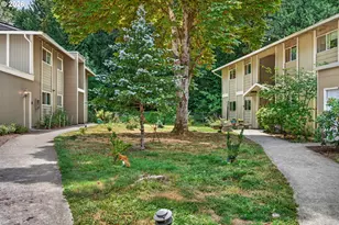 6610 SW Terri Ct, Portland, OR 97225 - Photo 4