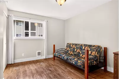 6610 SW Terri Ct, Portland, OR 97225 - Photo 28