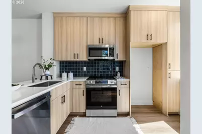 7574 SW 31st Ave, Portland, OR 97219 - Photo 4