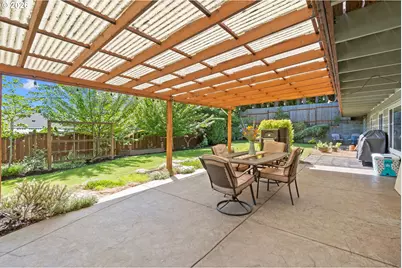 7310 SE Clay St, Portland, OR 97215 - Photo 36
