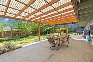 7310 SE Clay St, Portland, OR 97215 - Photo 36