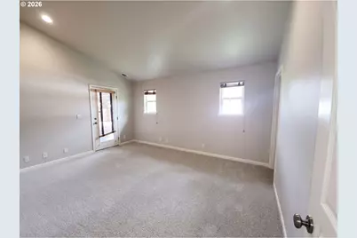 1310 Willow St, Junction City, OR 97448 - Photo 6