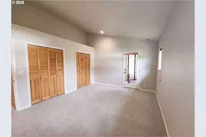 1310 Willow St, Junction City, OR 97448 - Photo 4