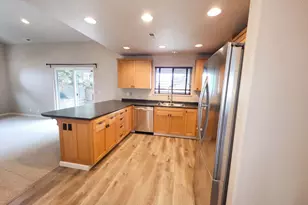 1310 Willow St, Junction City, OR 97448 - Photo 16