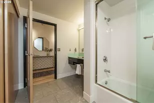 1410 NW Kearney St, Portland, OR 97209 - Photo 18