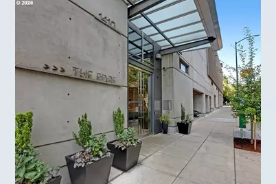 1410 NW Kearney St #1019, Portland, OR 97209 - Photo 2