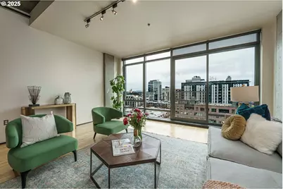 1410 NW Kearney St #1019, Portland, OR 97209 - Photo 4