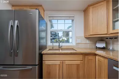 1004 SW 10th Place, Lincoln City, OR 97367 - Photo 16