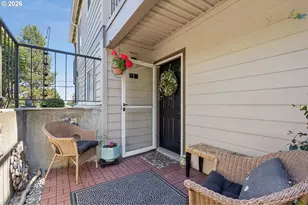 20910 Fawn Ct, West Linn, OR 97068 - Photo 1