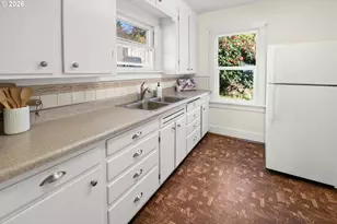 431 Chinook Ave, Astoria, OR 97103 - Photo 8