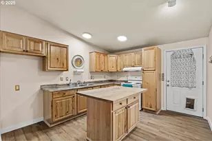 39100 NW Pacific Hwy, Woodland, WA 98674 - Photo 2