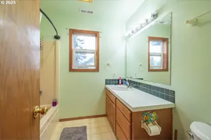 609 Van Buren St, Oregon City, OR 97045 - Photo 24